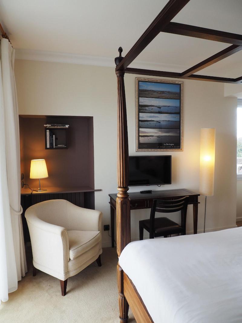 Logis Hotel De Карантек Экстерьер фото